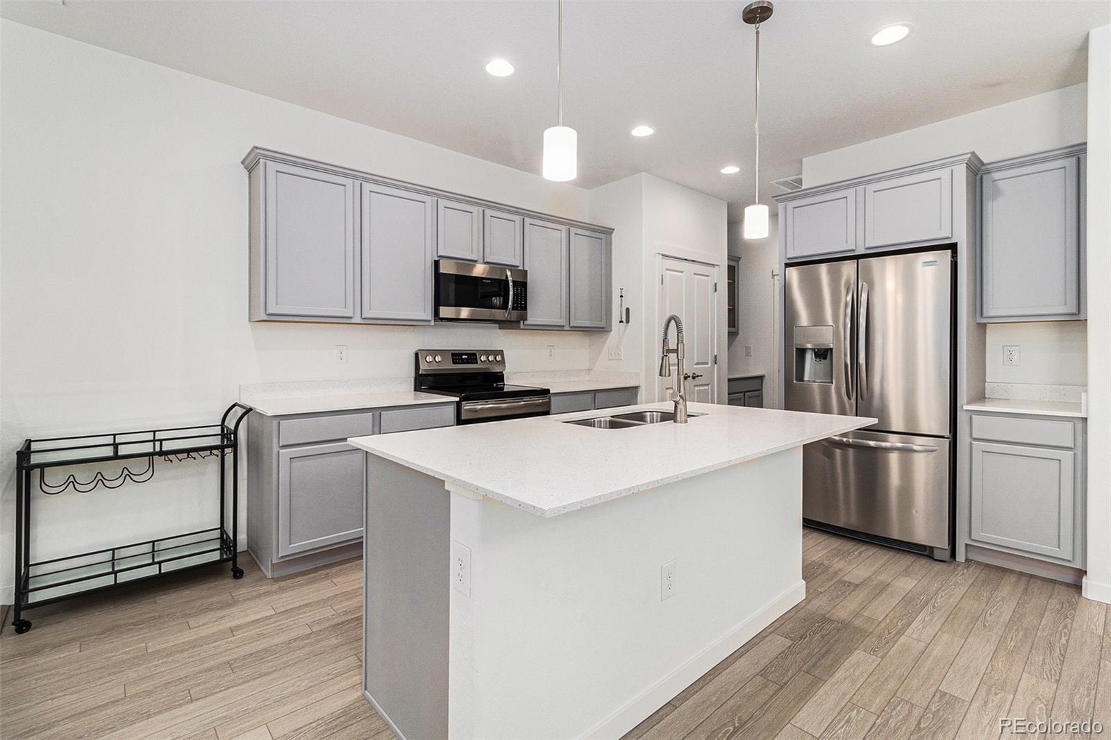 MLS Image #6 for 9757  ash lane,thornton, Colorado