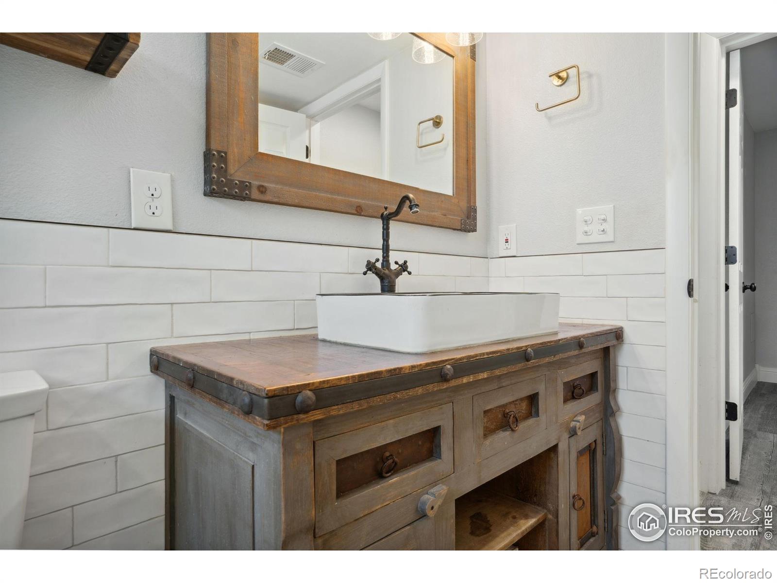 MLS Image #26 for 518  whitmore court,johnstown, Colorado