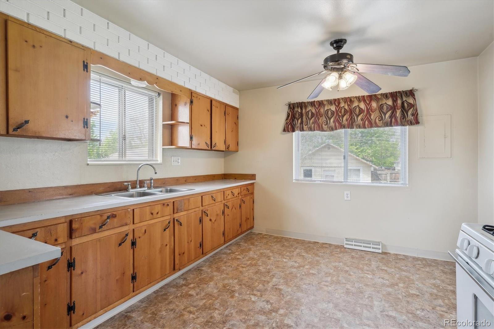 MLS Image #4 for 4591 s pennsylvania street,englewood, Colorado