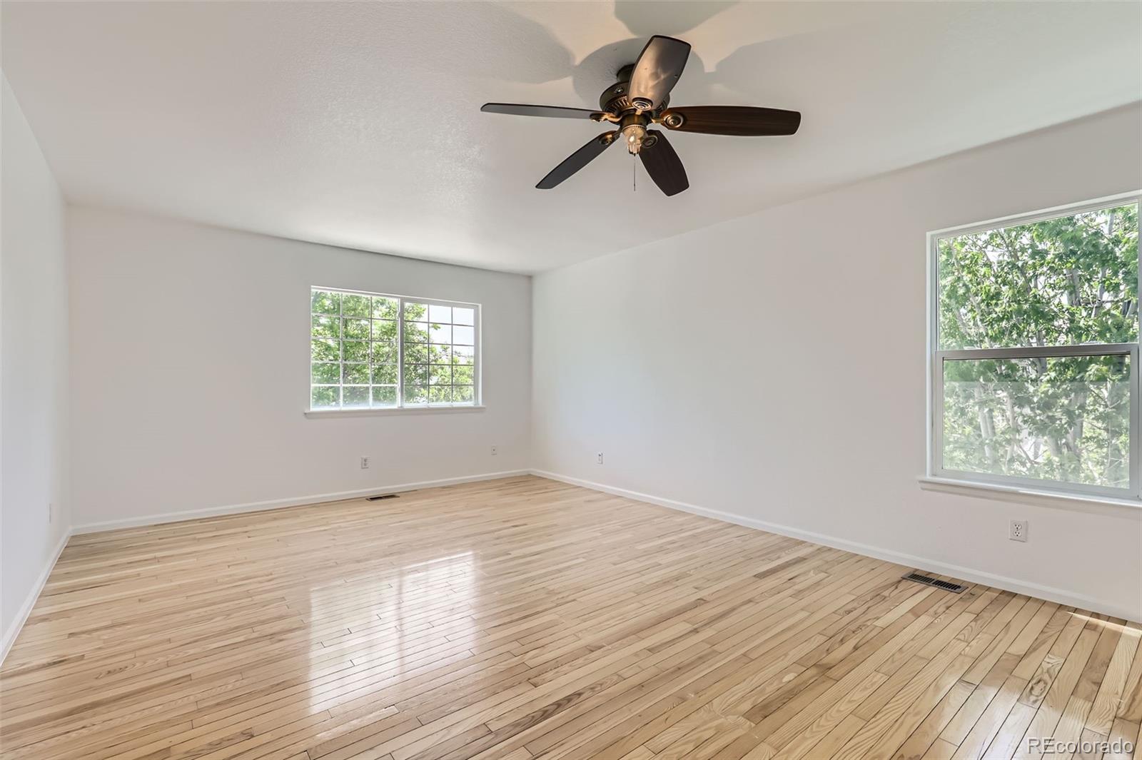 MLS Image #14 for 18807 e 51st place,denver, Colorado
