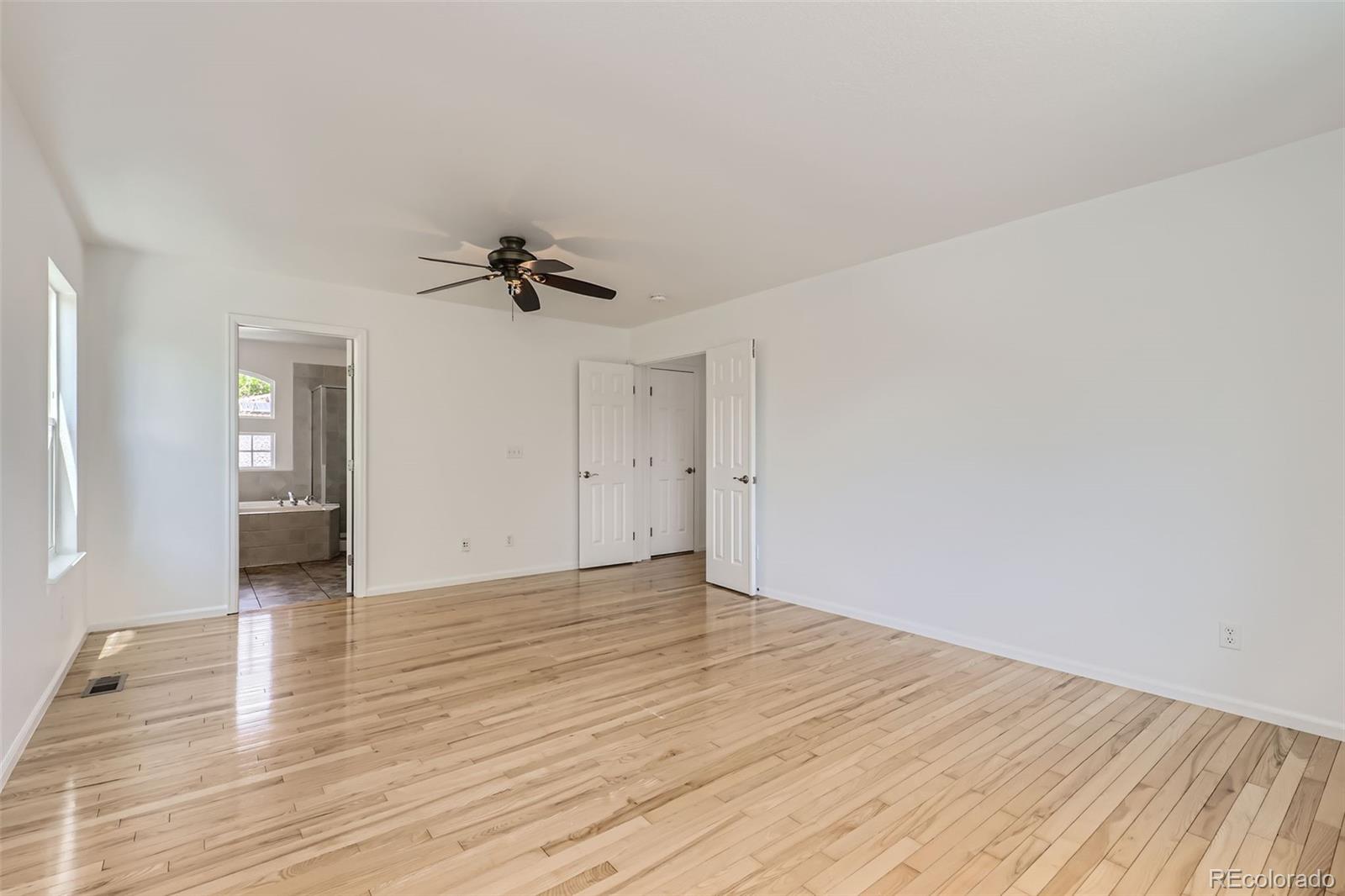 MLS Image #15 for 18807 e 51st place,denver, Colorado