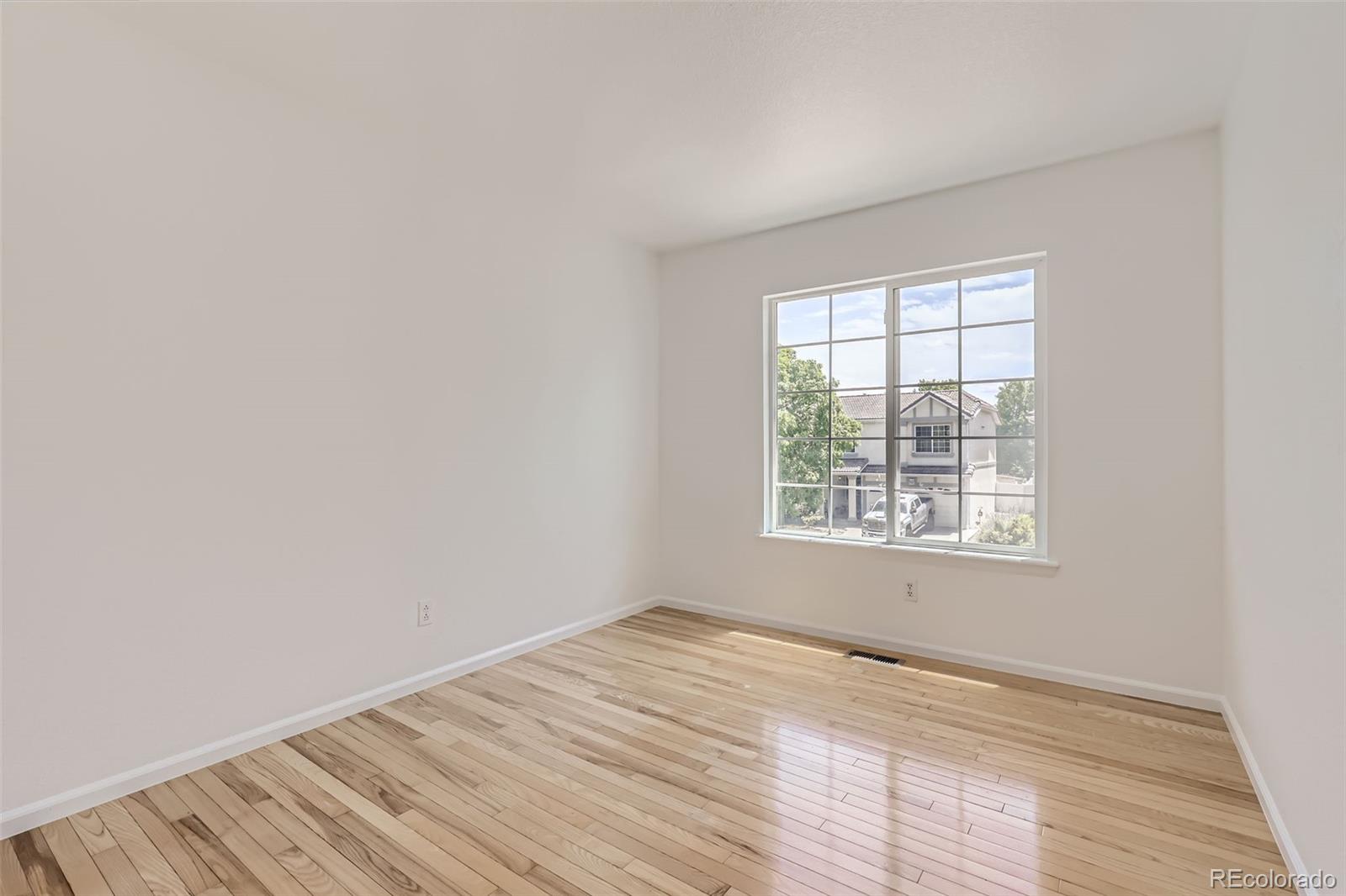 MLS Image #20 for 18807 e 51st place,denver, Colorado