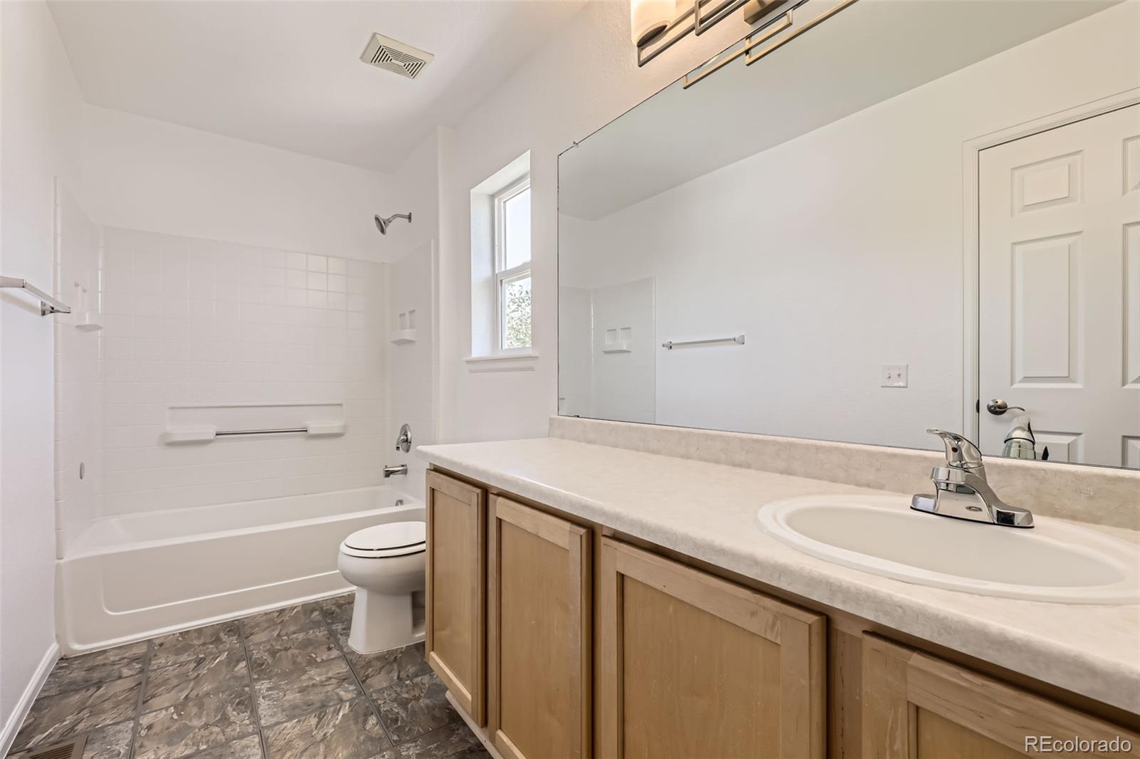 MLS Image #22 for 18807 e 51st place,denver, Colorado