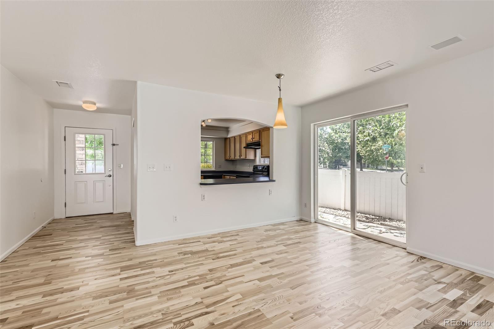 MLS Image #9 for 18807 e 51st place,denver, Colorado