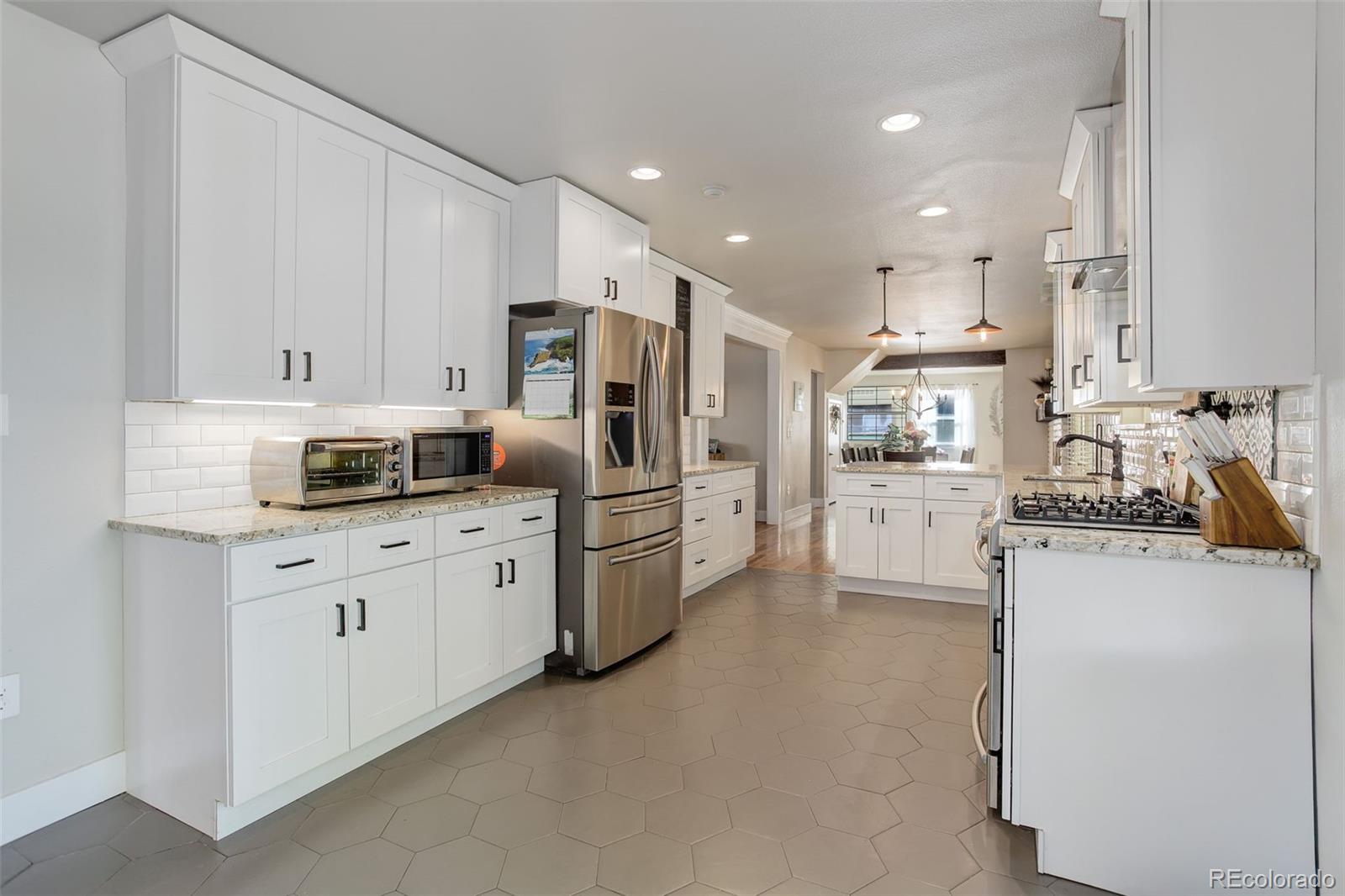 MLS Image #11 for 5332 w roxbury place,littleton, Colorado