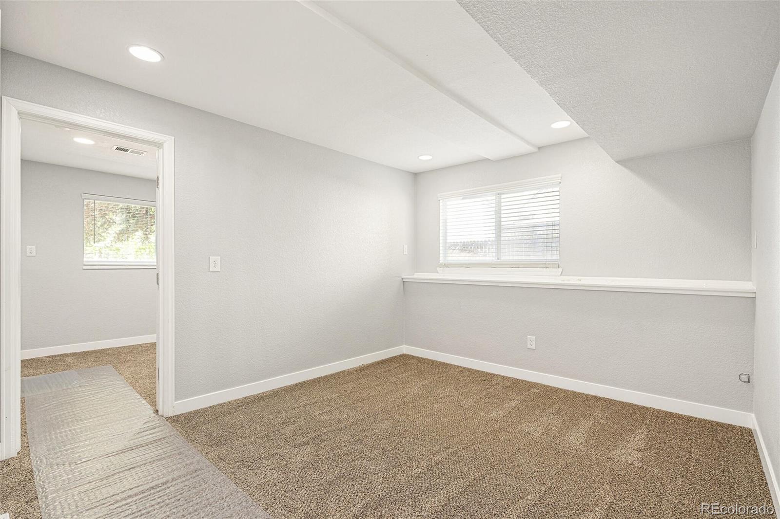 MLS Image #11 for 9605  orangewood drive,thornton, Colorado