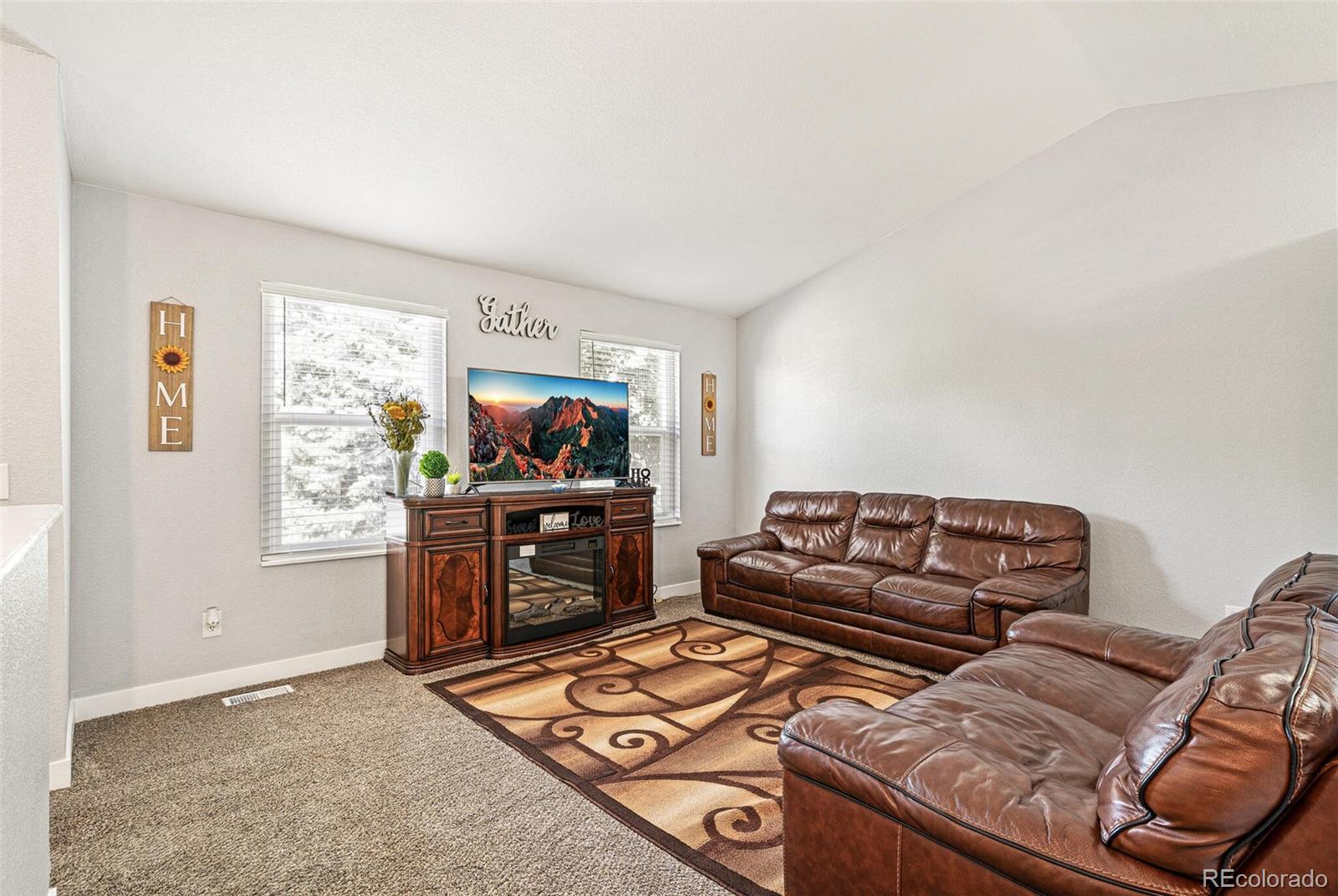 MLS Image #3 for 9605  orangewood drive,thornton, Colorado