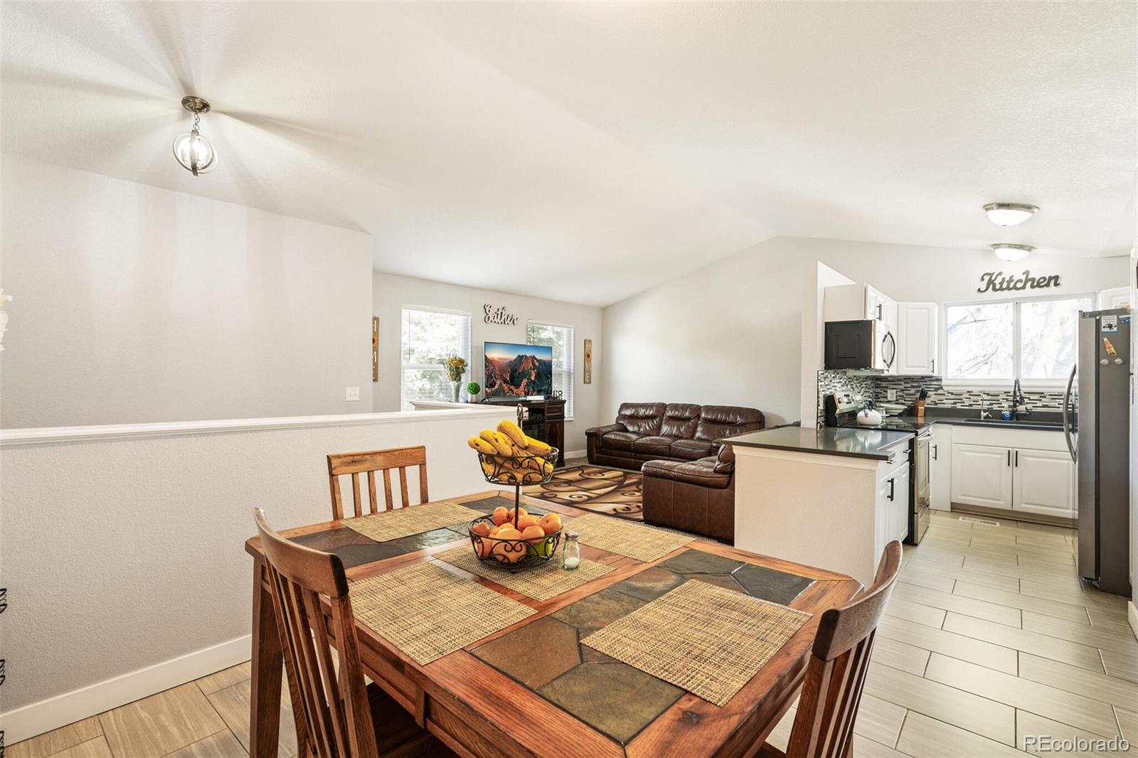 MLS Image #7 for 9605  orangewood drive,thornton, Colorado