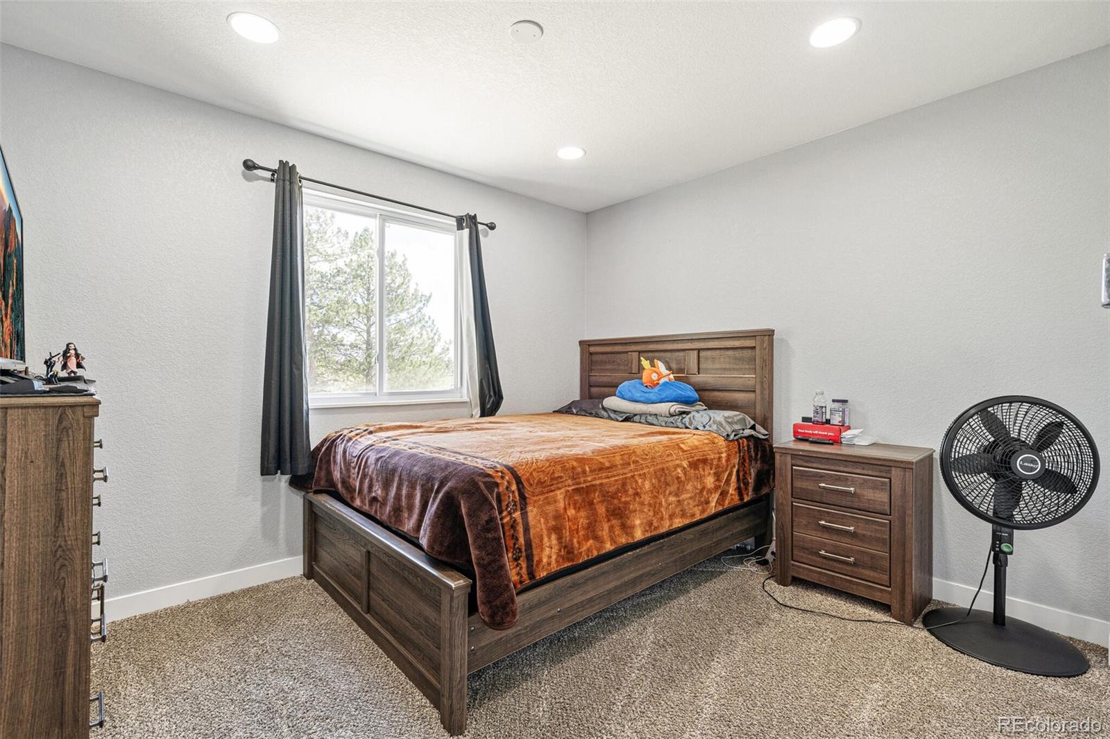MLS Image #9 for 9605  orangewood drive,thornton, Colorado