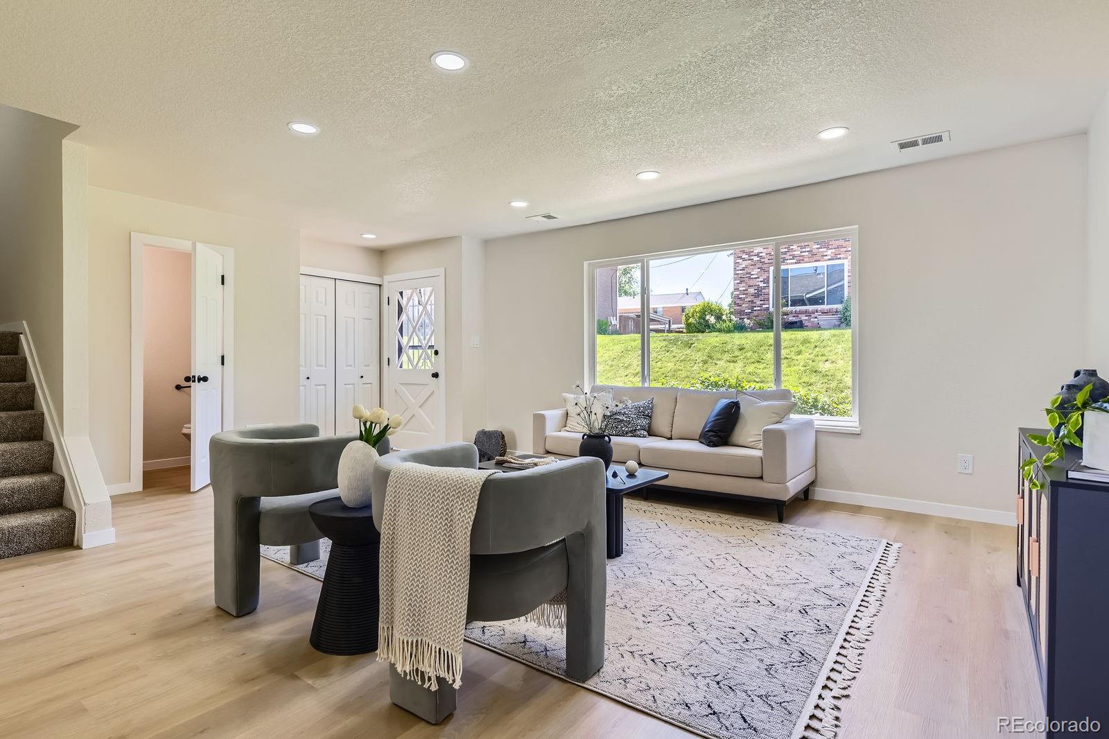 MLS Image #4 for 9263 e nassau avenue,denver, Colorado