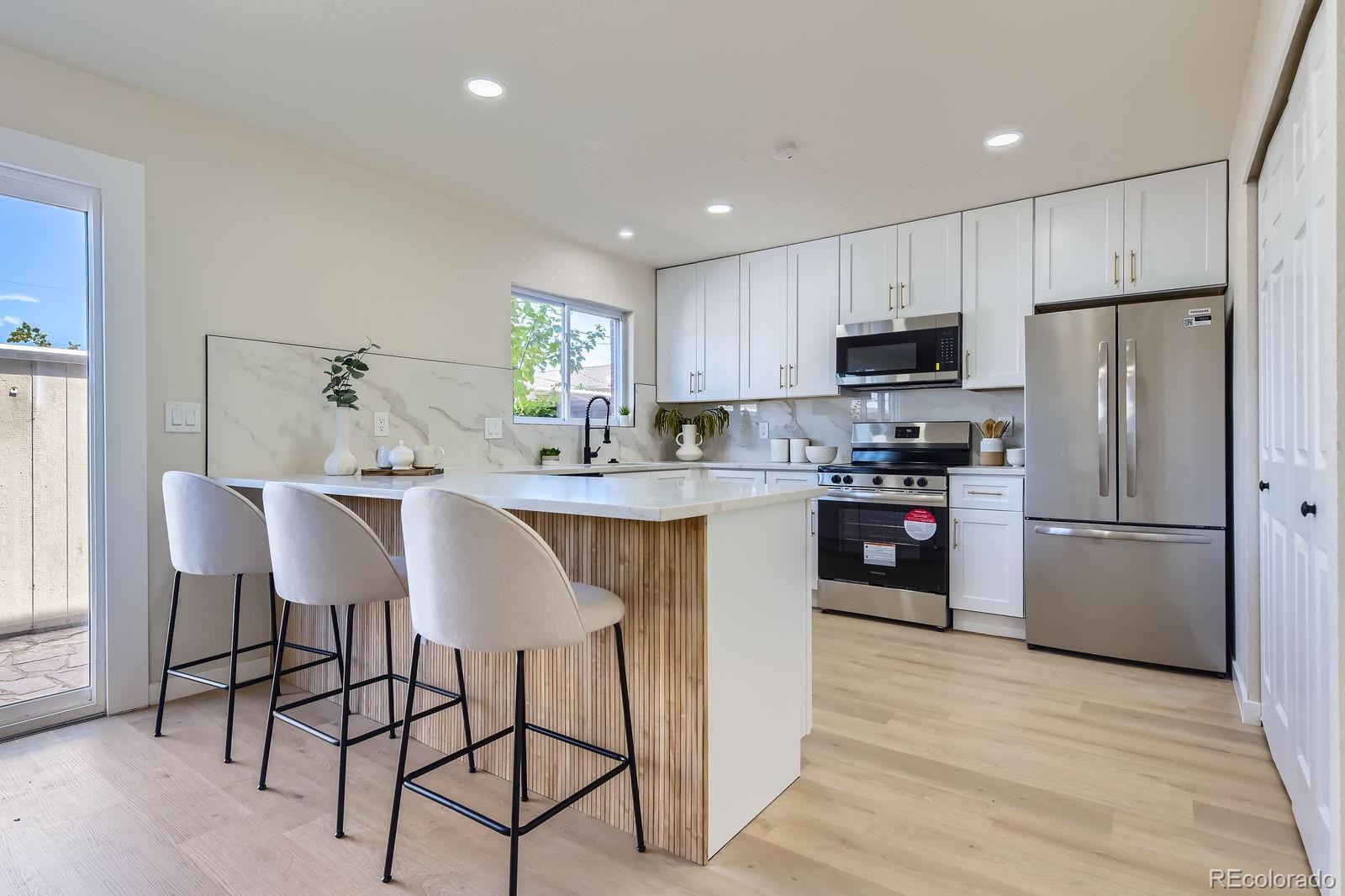 MLS Image #6 for 9263 e nassau avenue,denver, Colorado