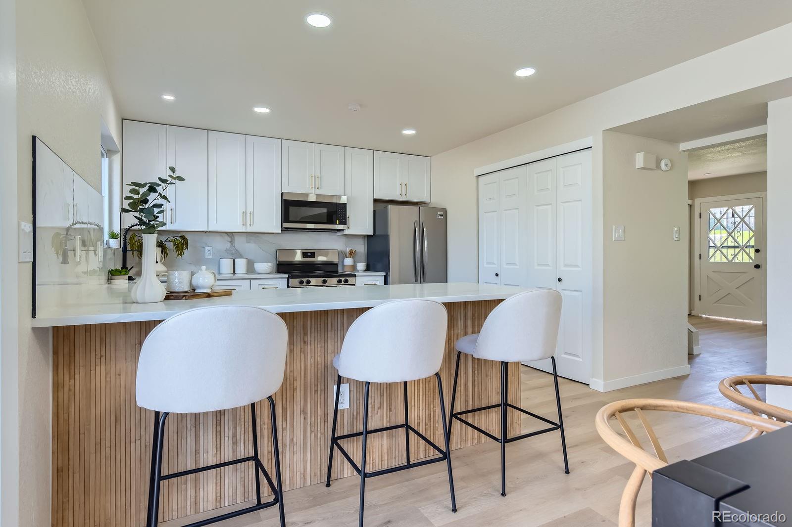 MLS Image #9 for 9263 e nassau avenue,denver, Colorado