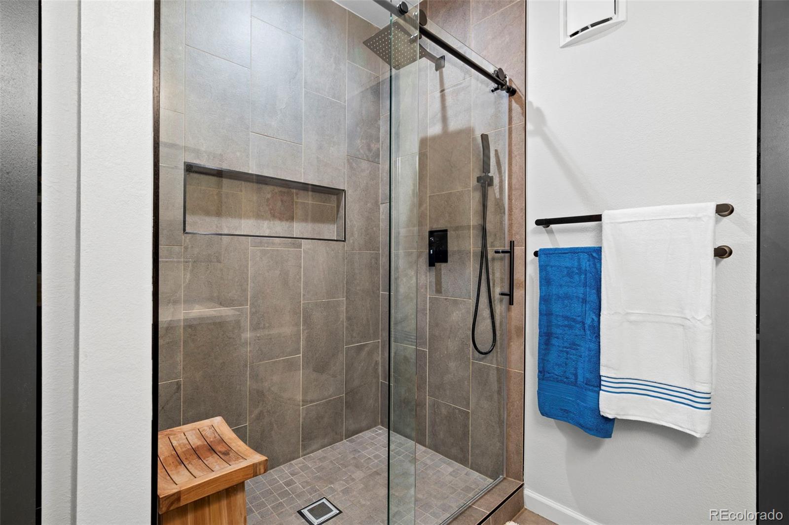 MLS Image #17 for 84  spruce street,denver, Colorado