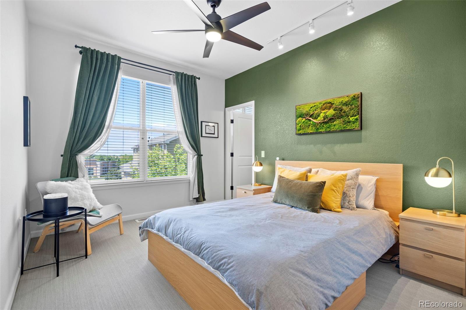 MLS Image #19 for 84  spruce street,denver, Colorado