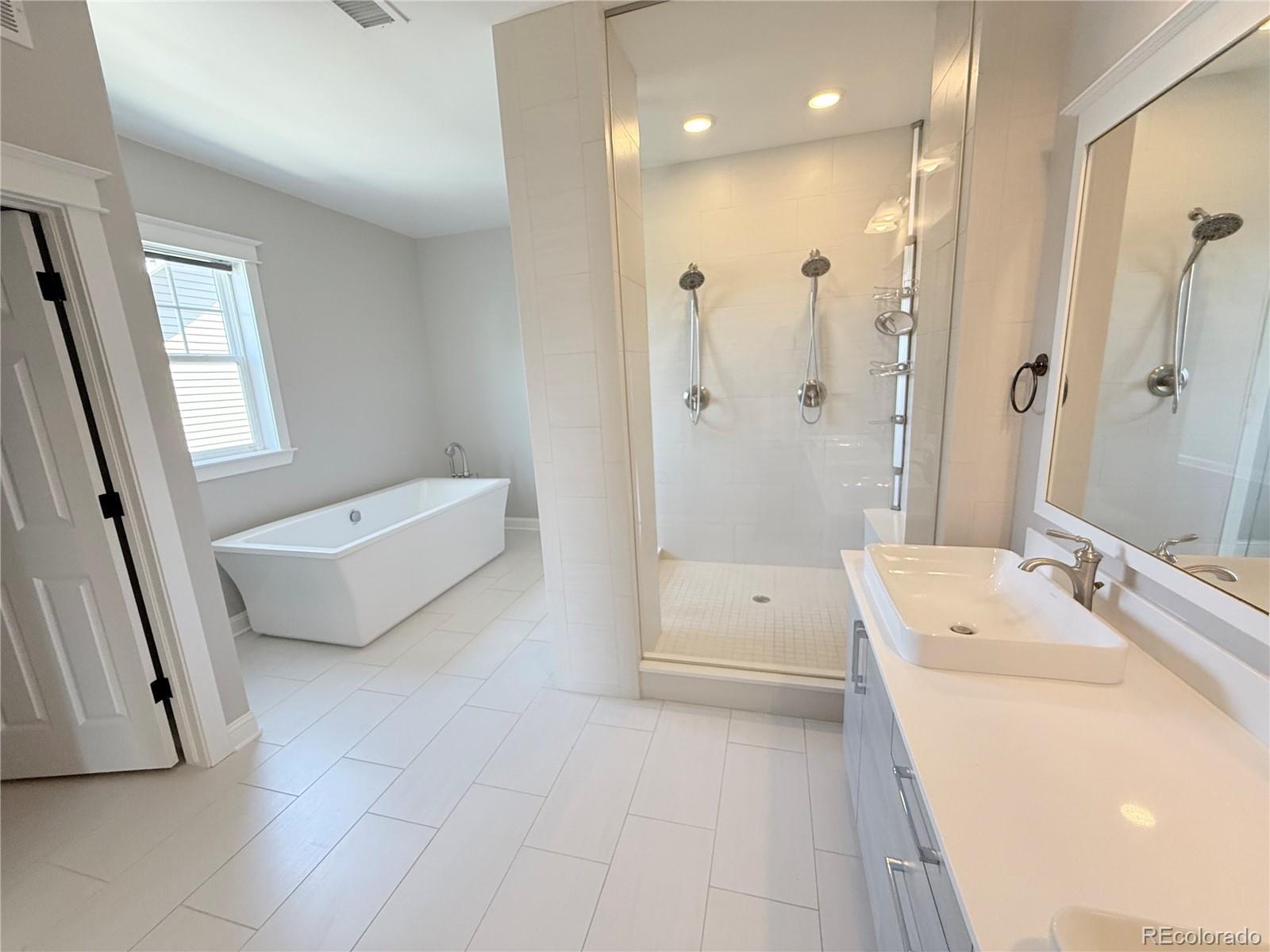 MLS Image #16 for 6023  chester way,denver, Colorado