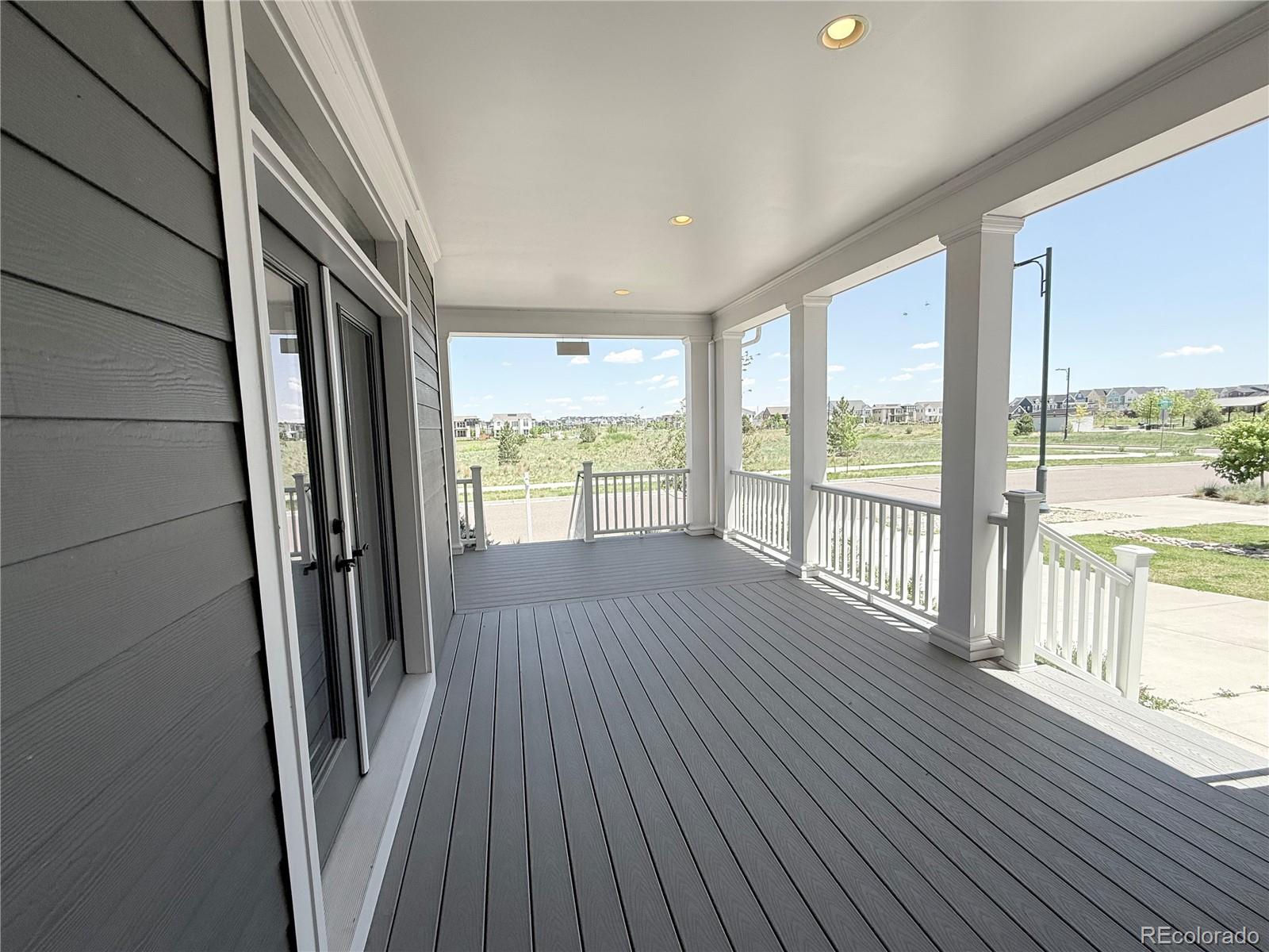 MLS Image #3 for 6023  chester way,denver, Colorado