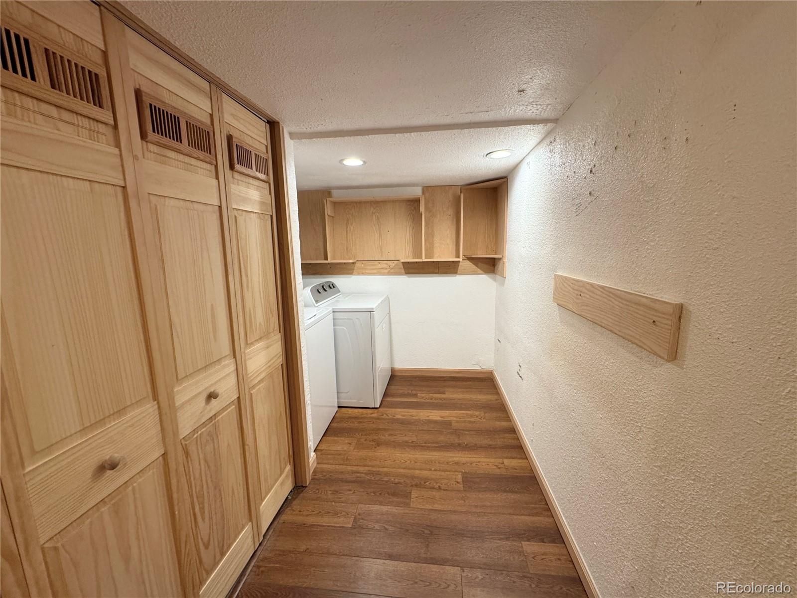 MLS Image #22 for 971 s evanston circle,aurora, Colorado