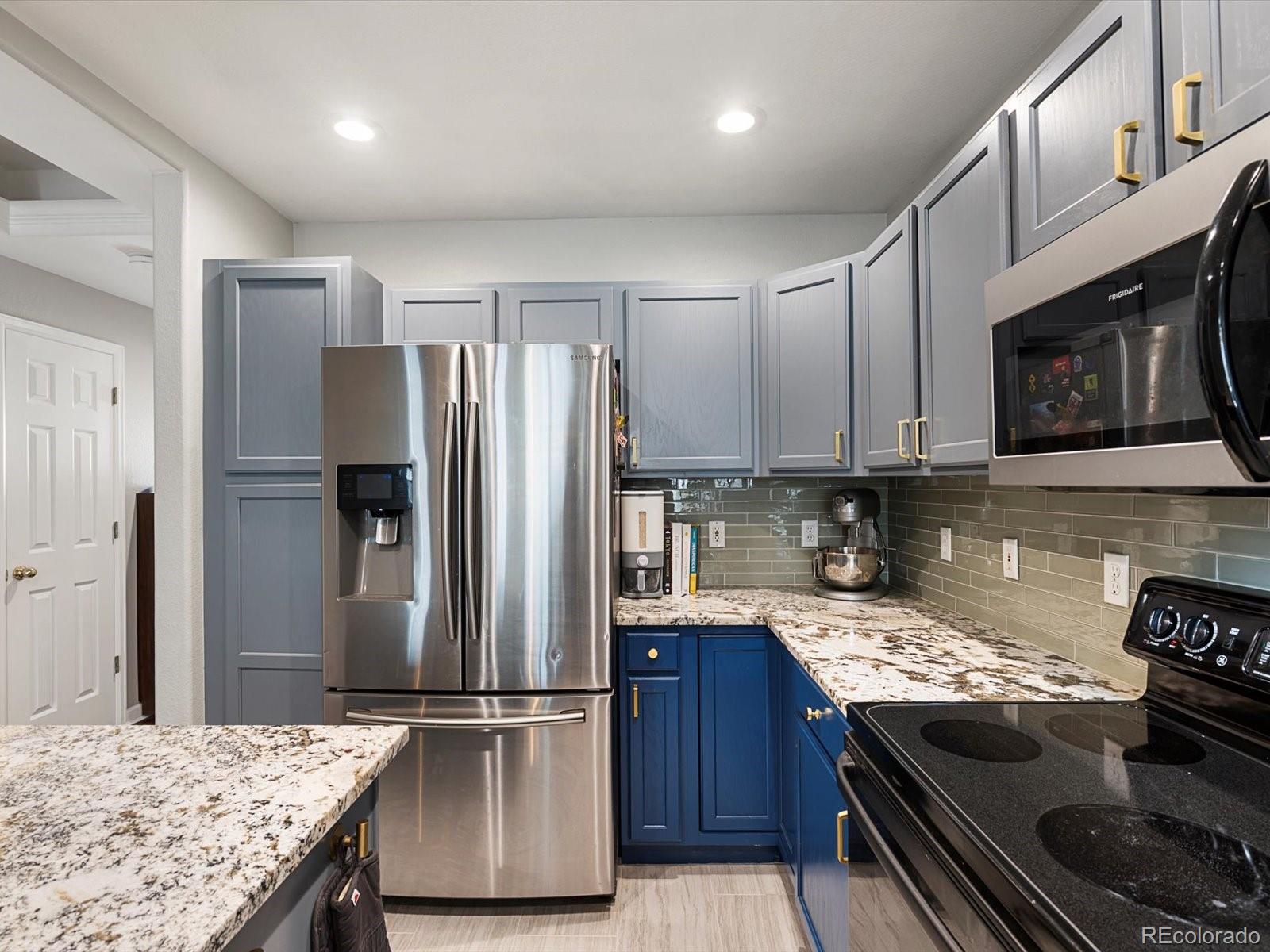 MLS Image #11 for 1747 n pearl street,denver, Colorado