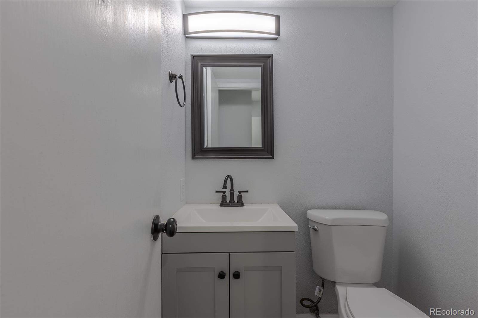 MLS Image #19 for 8780 e yale avenue,denver, Colorado