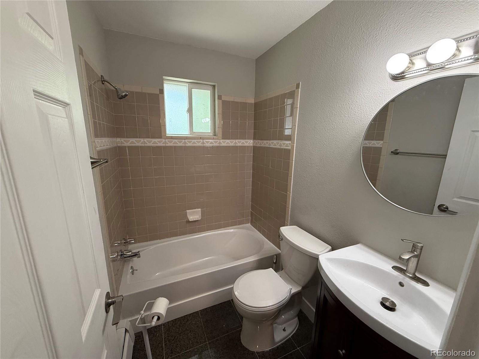 MLS Image #10 for 8307 e 14th avenue,denver, Colorado