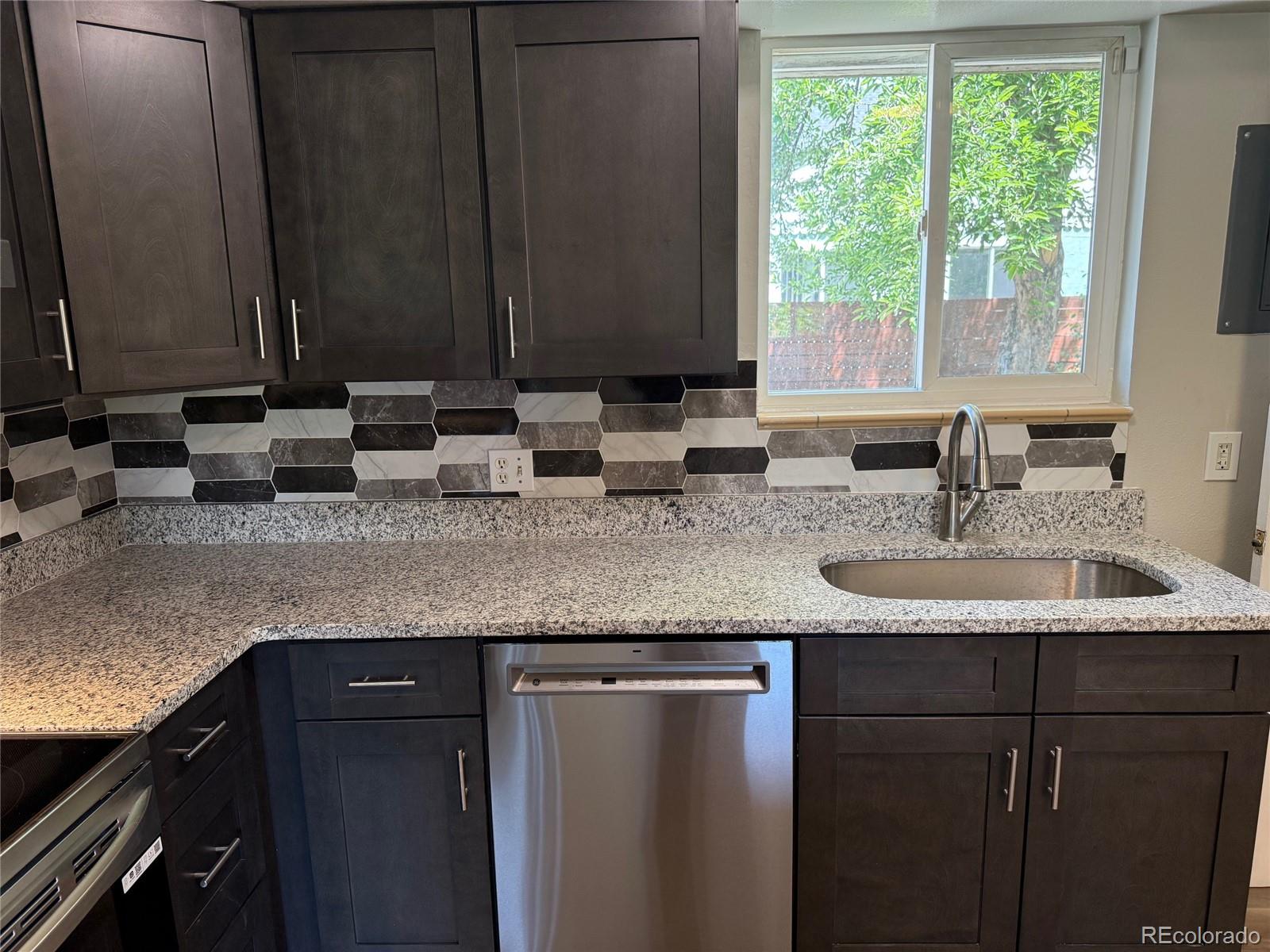 MLS Image #18 for 8307 e 14th avenue,denver, Colorado