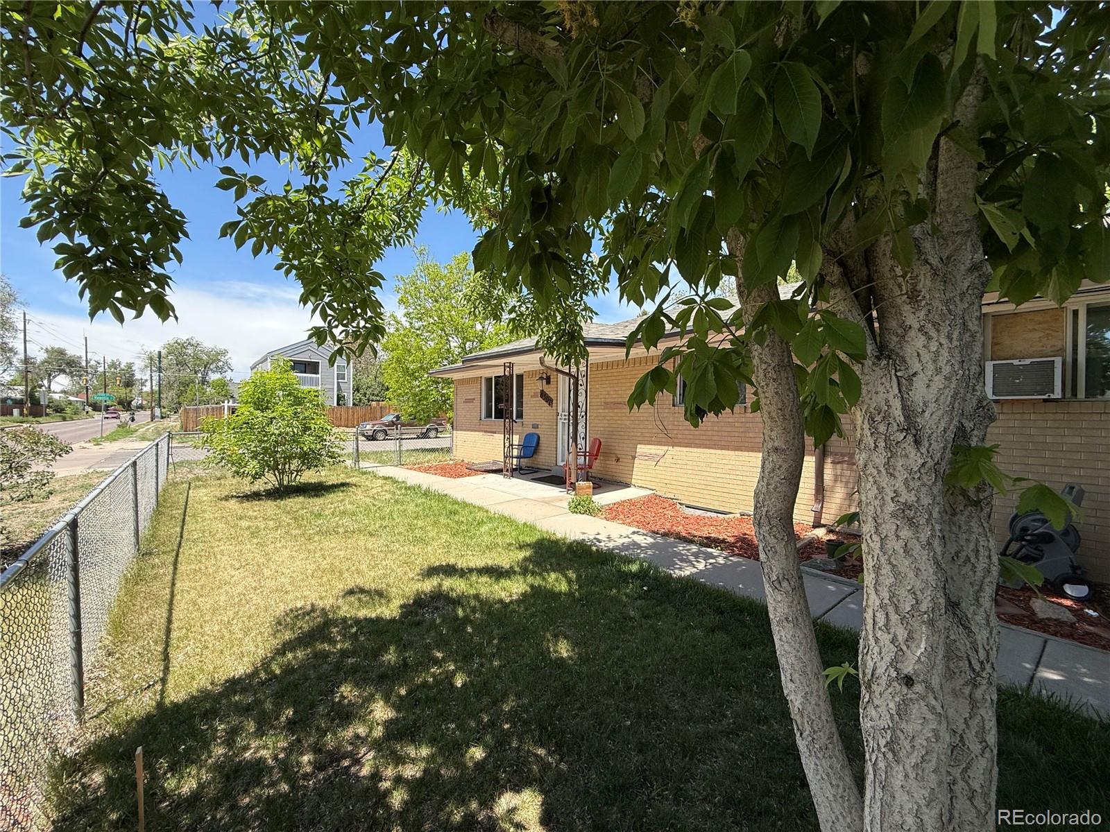 MLS Image #5 for 8307 e 14th avenue,denver, Colorado