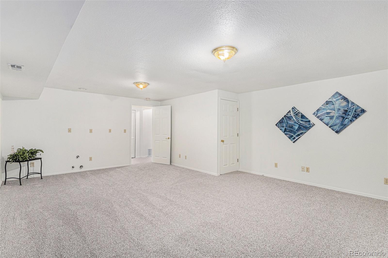 MLS Image #18 for 480 w rockrimmon boulevard,colorado springs, Colorado