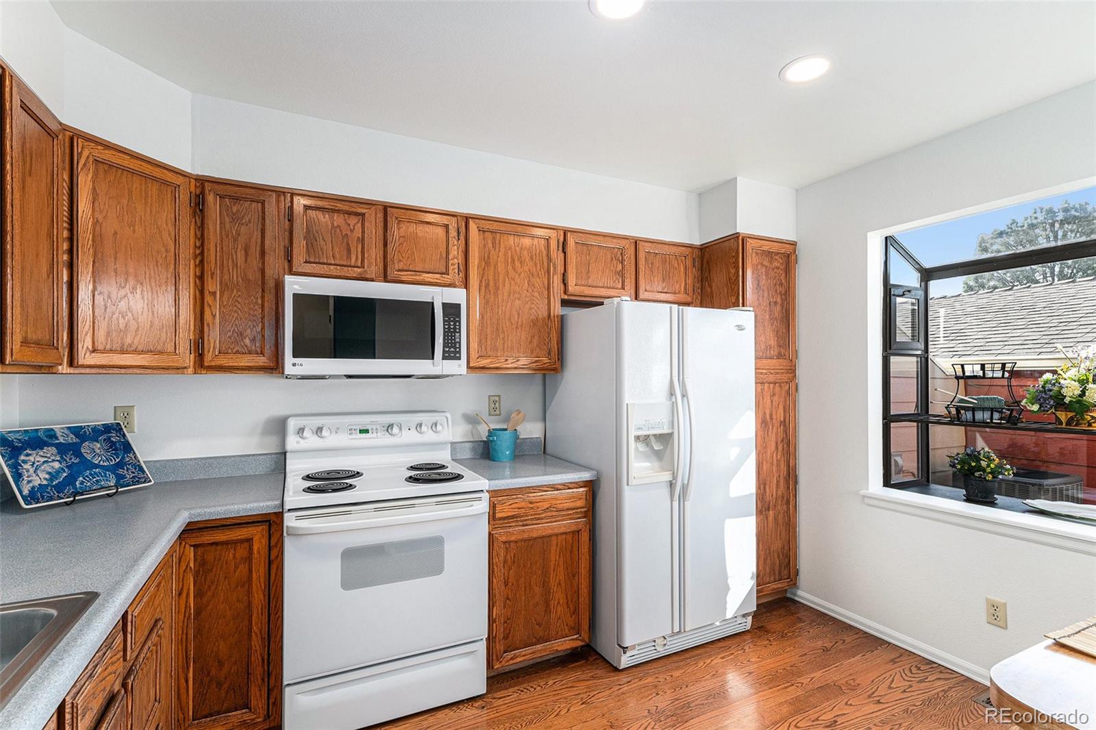 MLS Image #7 for 480 w rockrimmon boulevard,colorado springs, Colorado