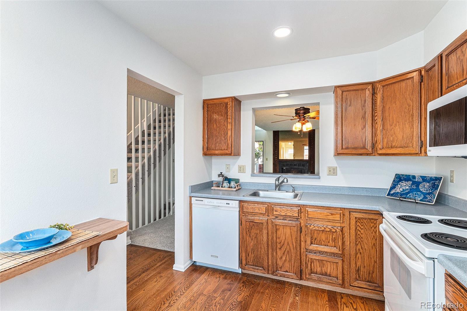 MLS Image #8 for 480 w rockrimmon boulevard,colorado springs, Colorado