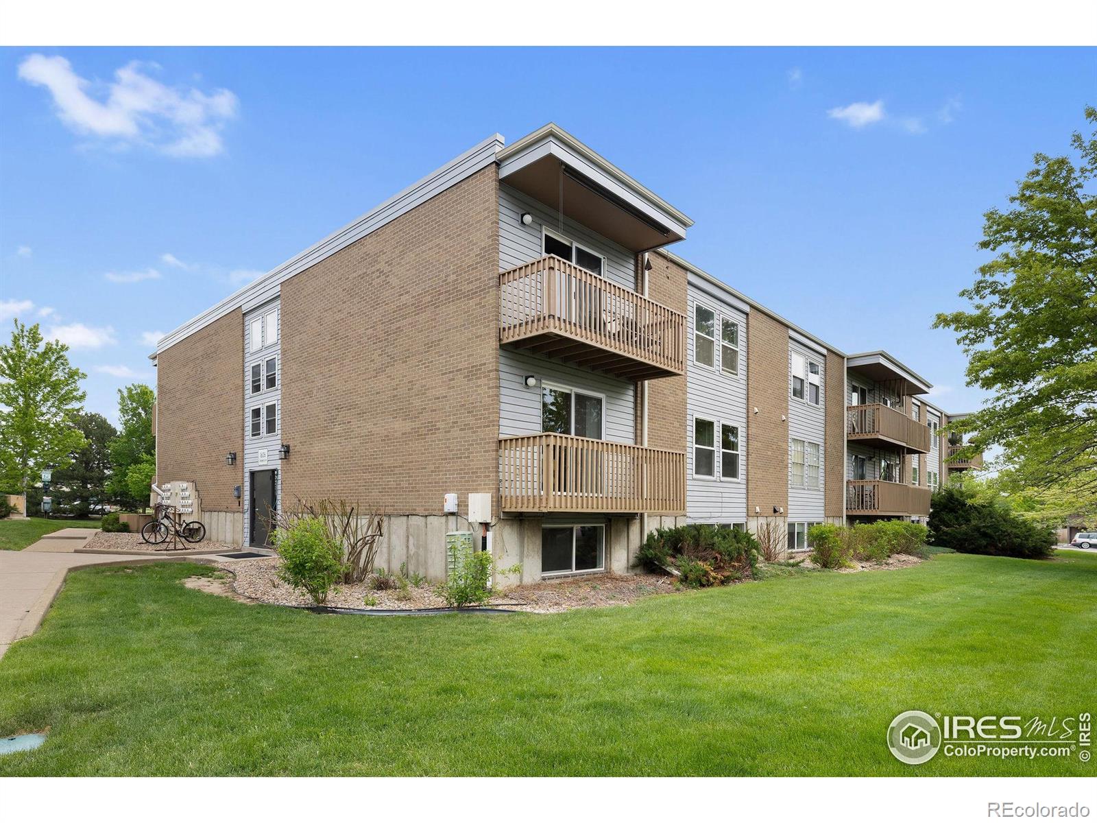 MLS Image #2 for 1606  cottonwood drive,louisville, Colorado