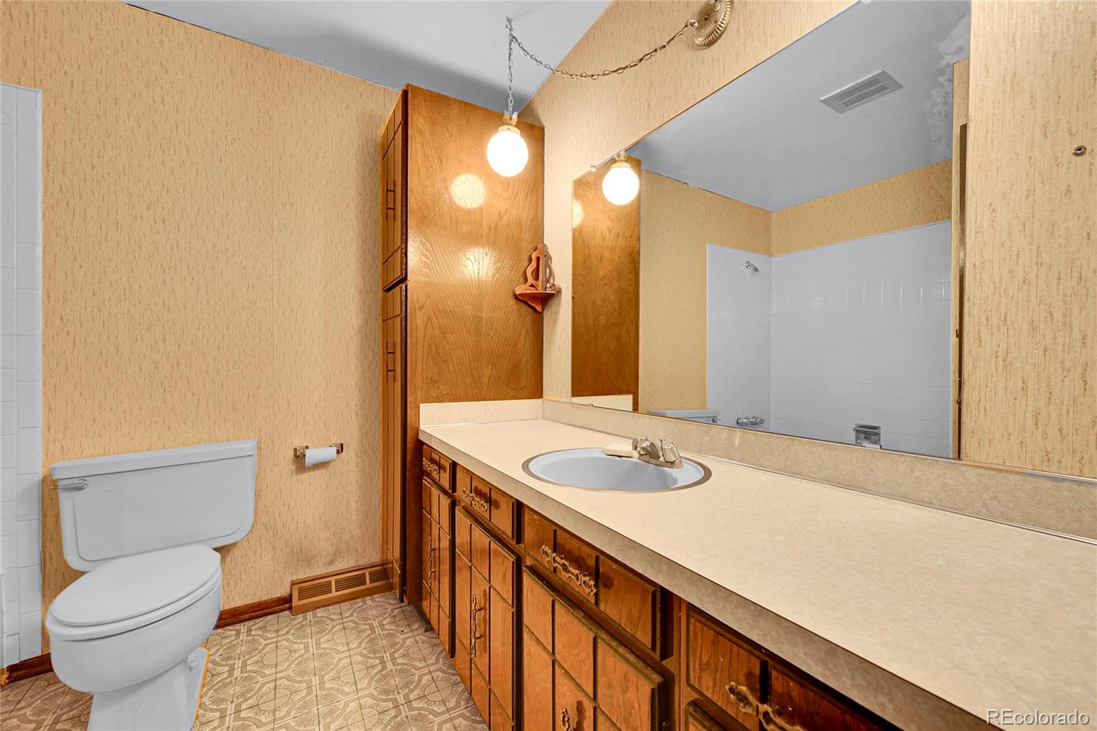 MLS Image #12 for 7448 w geddes place,littleton, Colorado