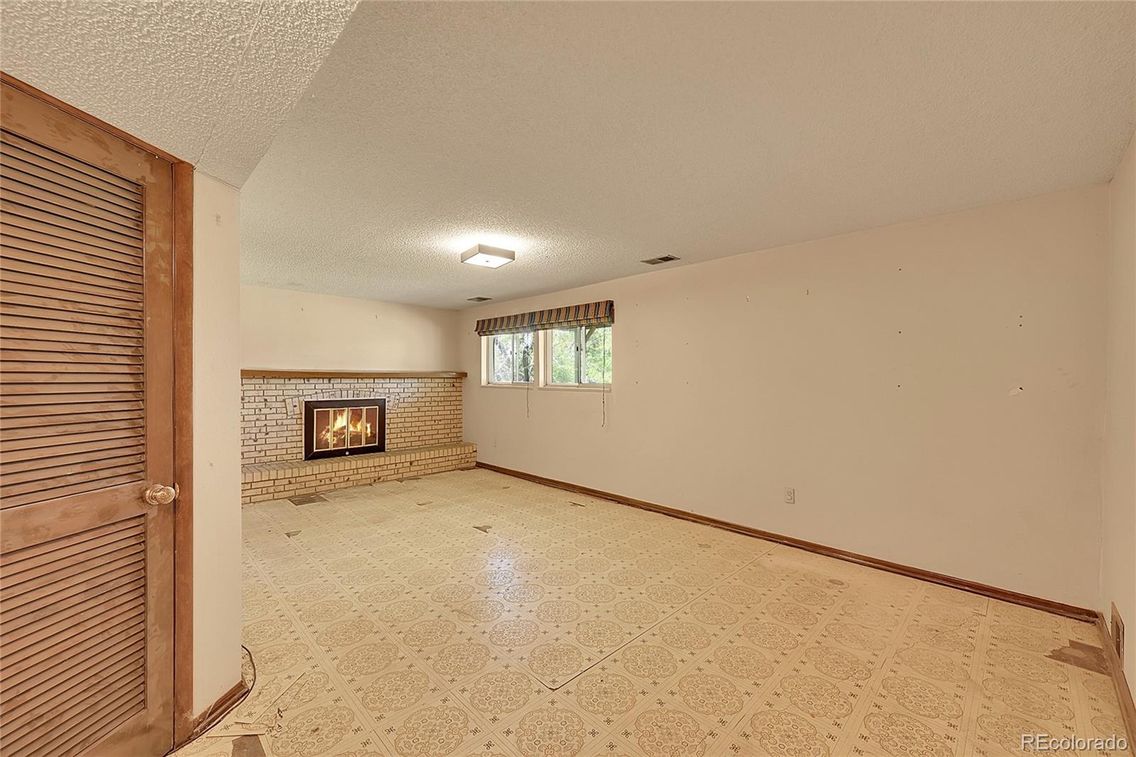 MLS Image #19 for 7448 w geddes place,littleton, Colorado