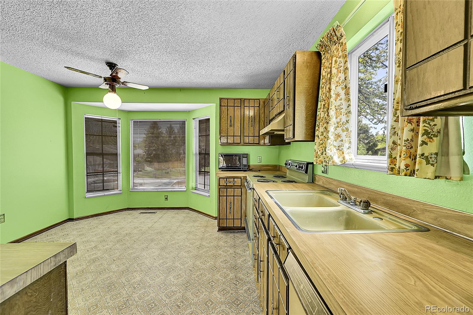 MLS Image #6 for 7448 w geddes place,littleton, Colorado