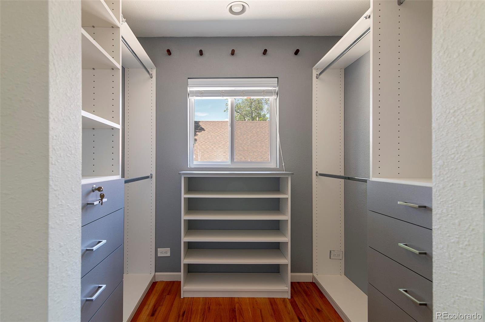 MLS Image #16 for 1650 s holly street,denver, Colorado