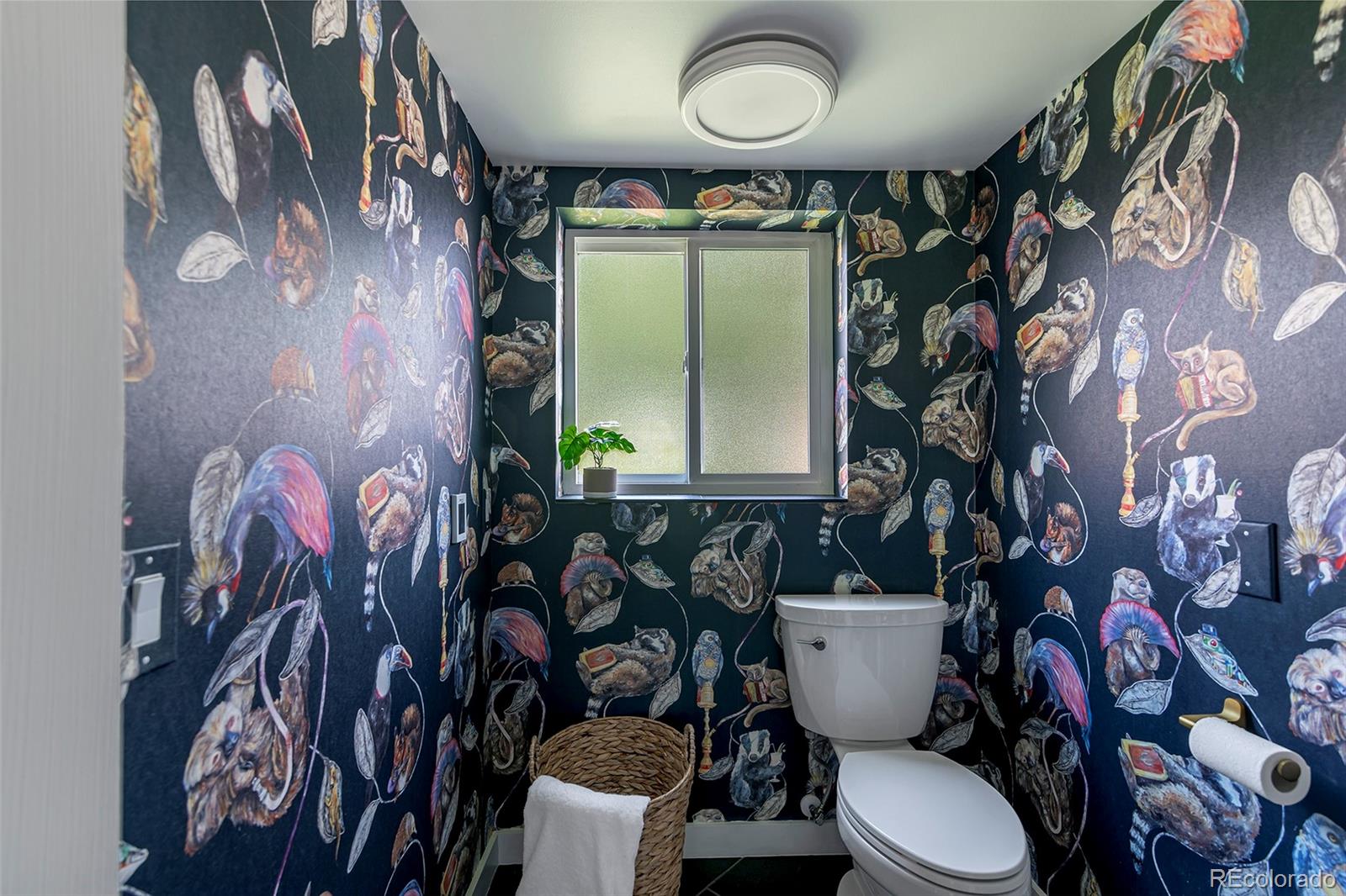 MLS Image #35 for 1650 s holly street,denver, Colorado