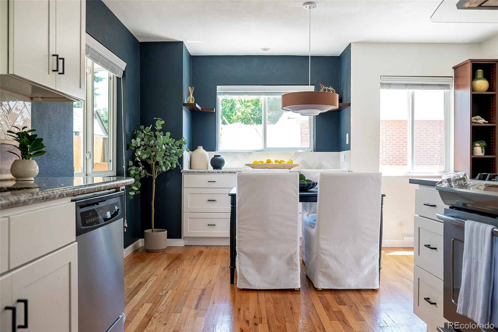 MLS Image #41 for 1650 s holly street,denver, Colorado