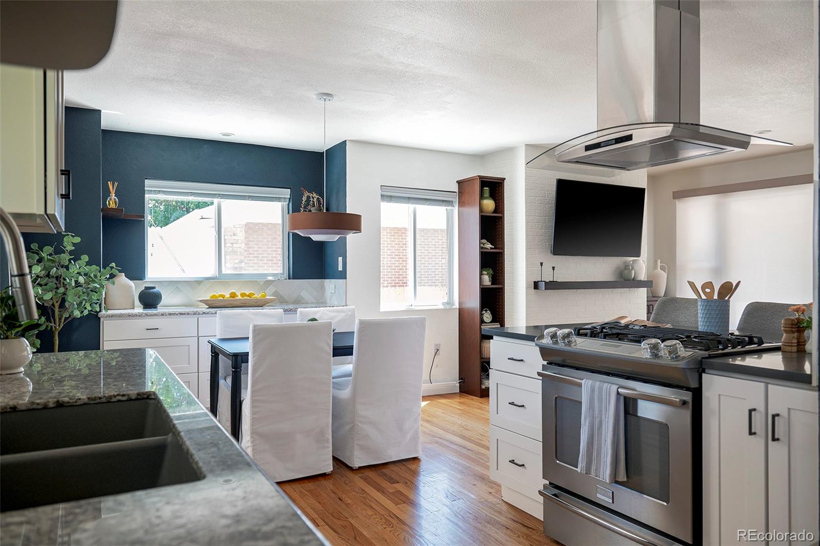 MLS Image #45 for 1650 s holly street,denver, Colorado
