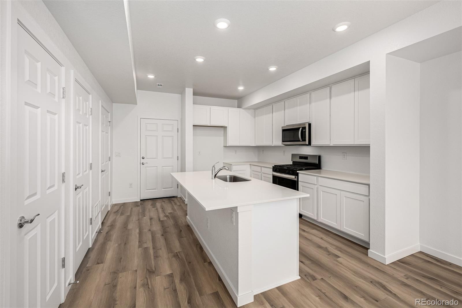 MLS Image #14 for 2887 e 103rd drive,thornton, Colorado