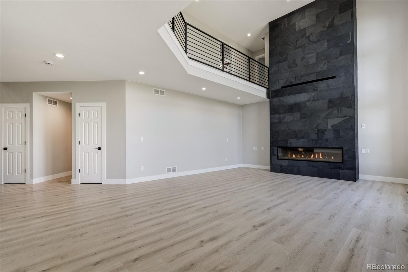 MLS Image #10 for 24031 e hinsdale place,aurora, Colorado