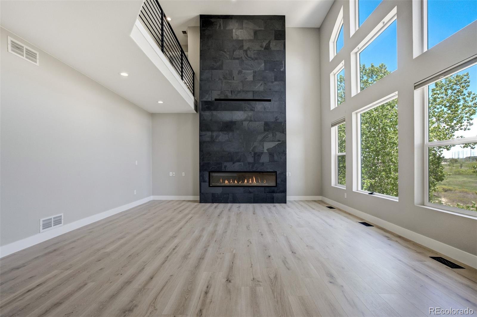 MLS Image #9 for 24031 e hinsdale place,aurora, Colorado