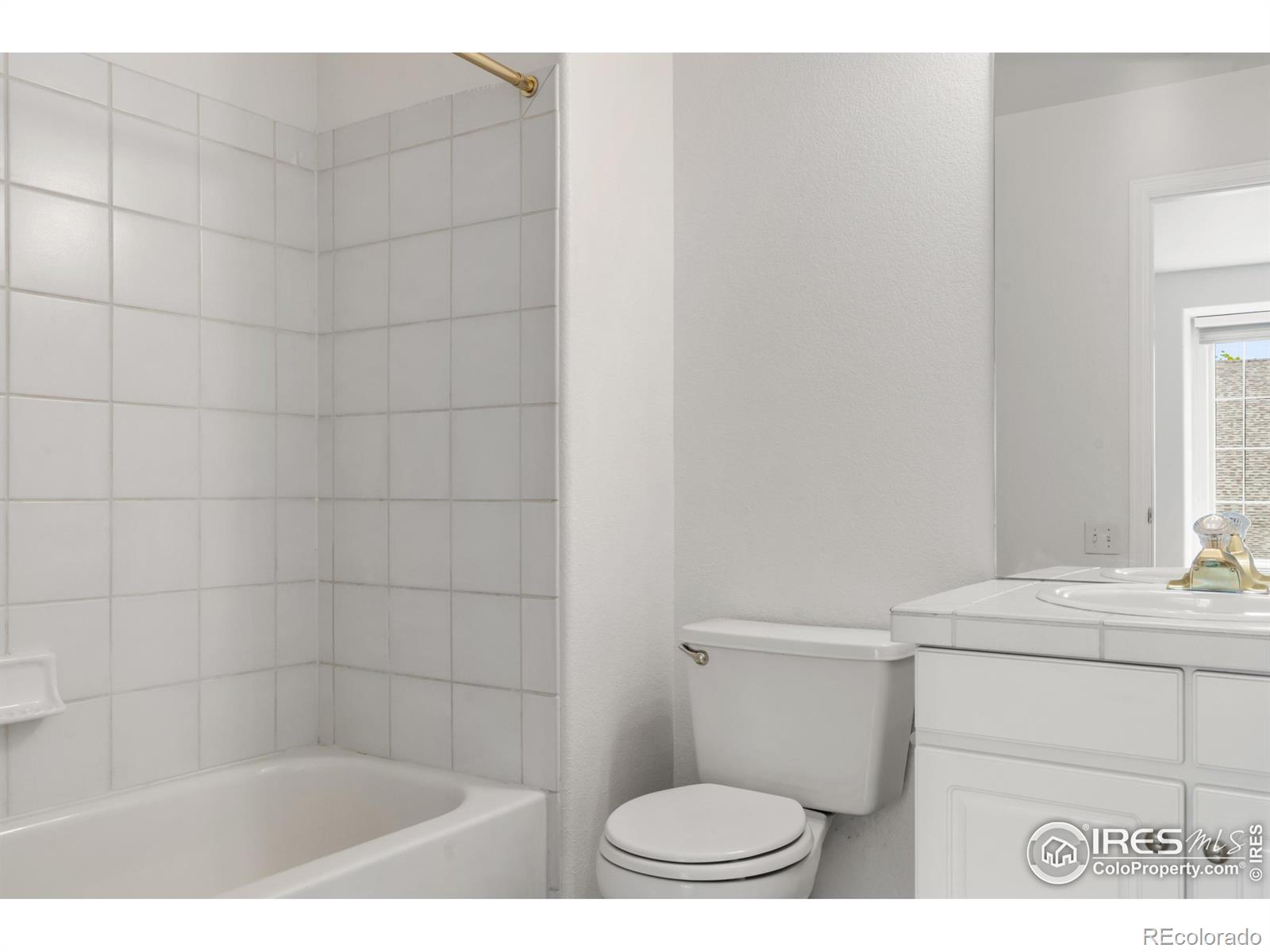 MLS Image #18 for 2982 w long drive,littleton, Colorado