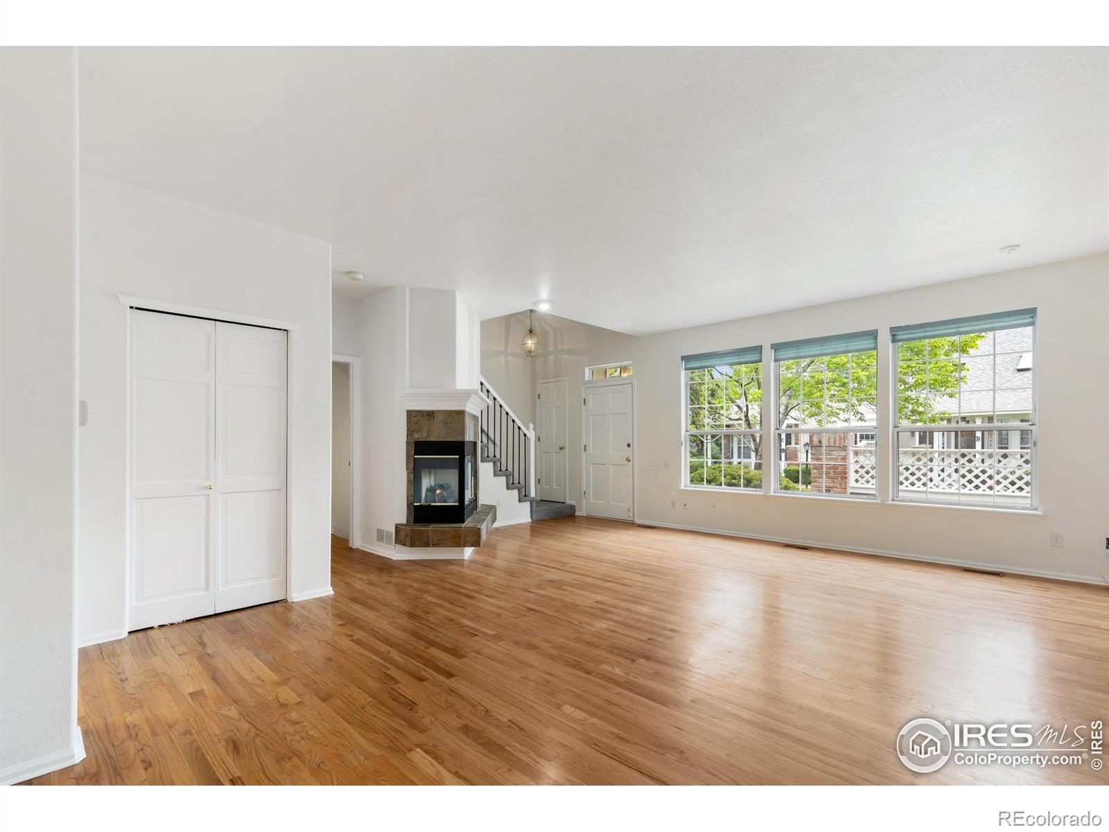 MLS Image #2 for 2982 w long drive,littleton, Colorado