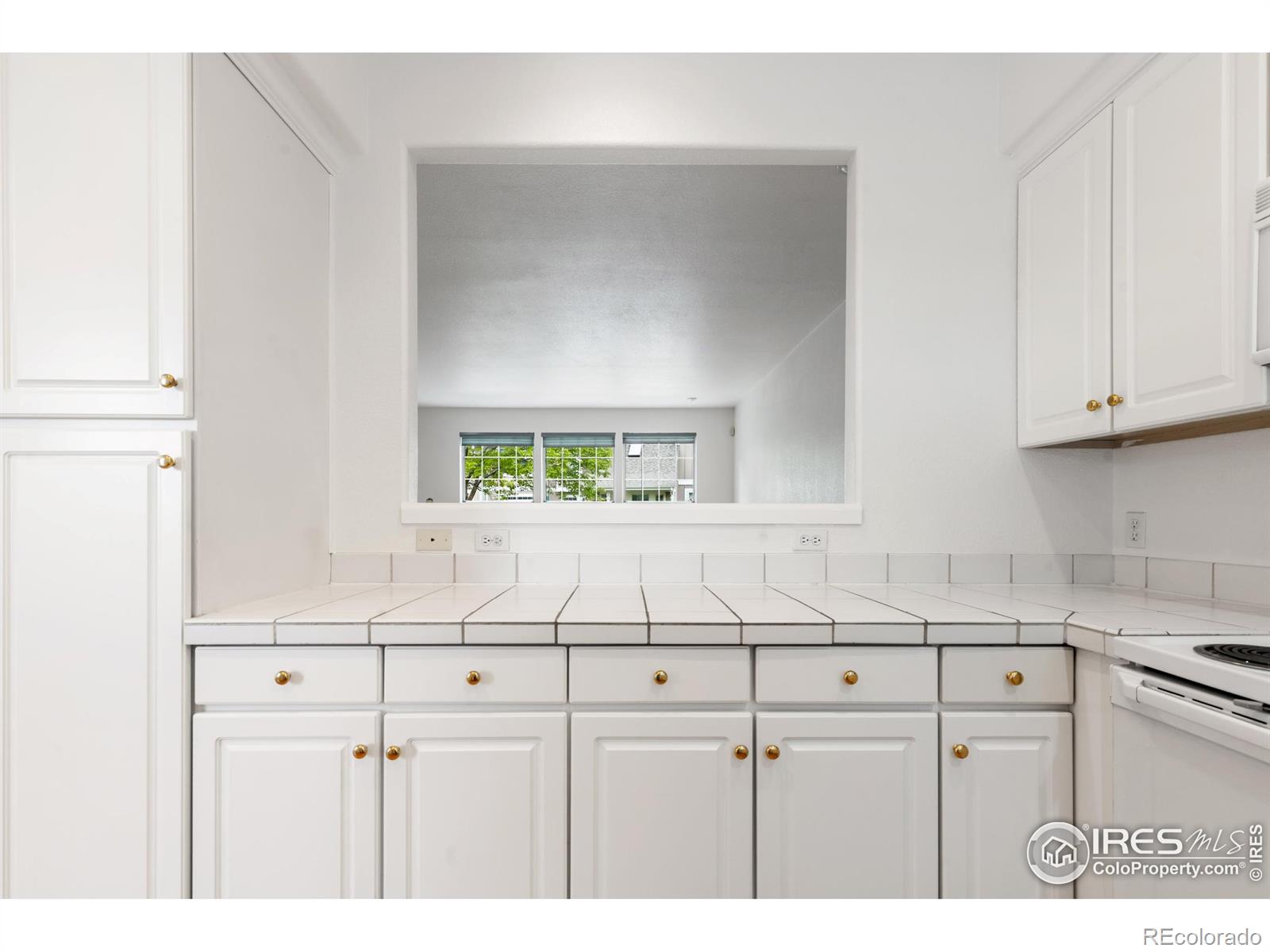 MLS Image #7 for 2982 w long drive,littleton, Colorado