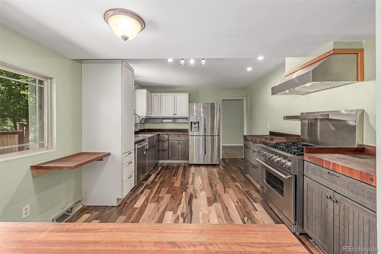 MLS Image #11 for 305  titan street,aurora, Colorado