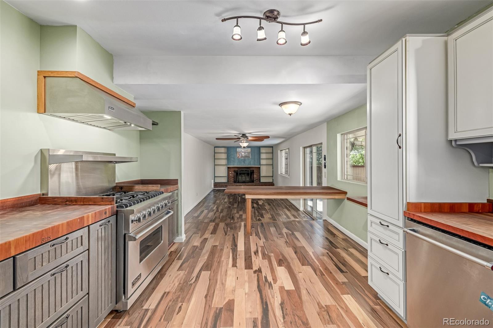 MLS Image #9 for 305  titan street,aurora, Colorado