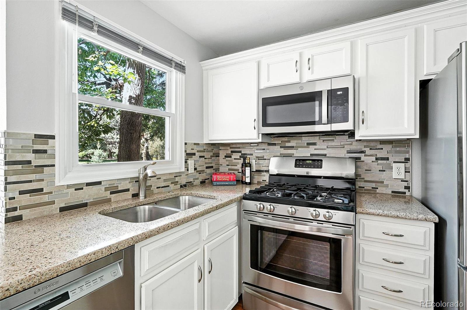 MLS Image #4 for 6401 s forest street,centennial, Colorado
