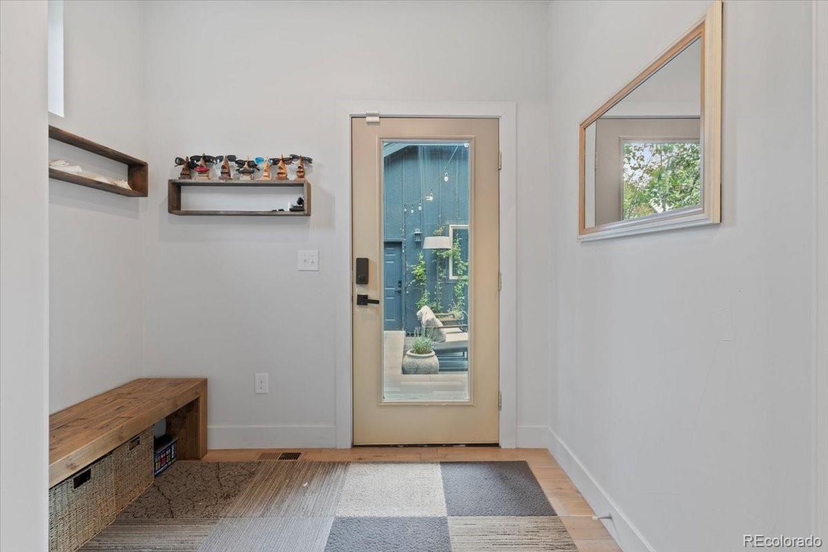 MLS Image #11 for 2533 n emerson street,denver, Colorado