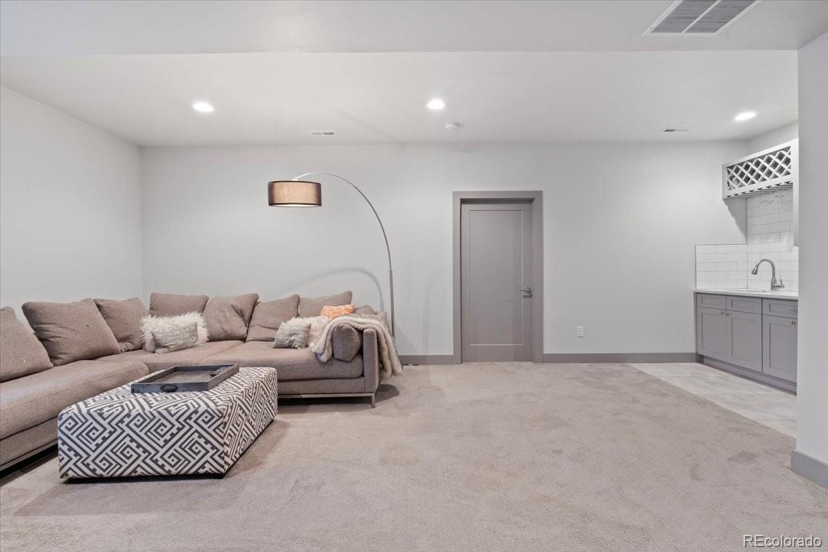 MLS Image #22 for 2533 n emerson street,denver, Colorado