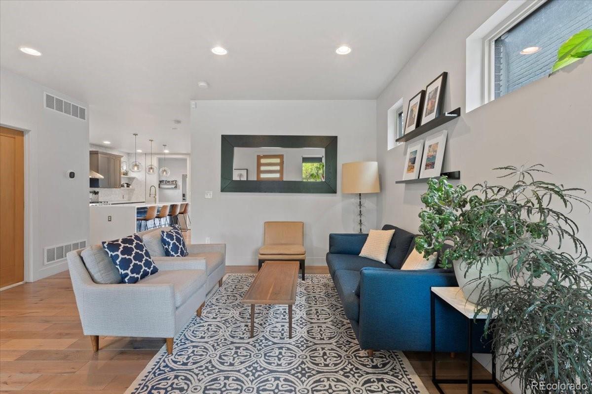 MLS Image #4 for 2533 n emerson street,denver, Colorado
