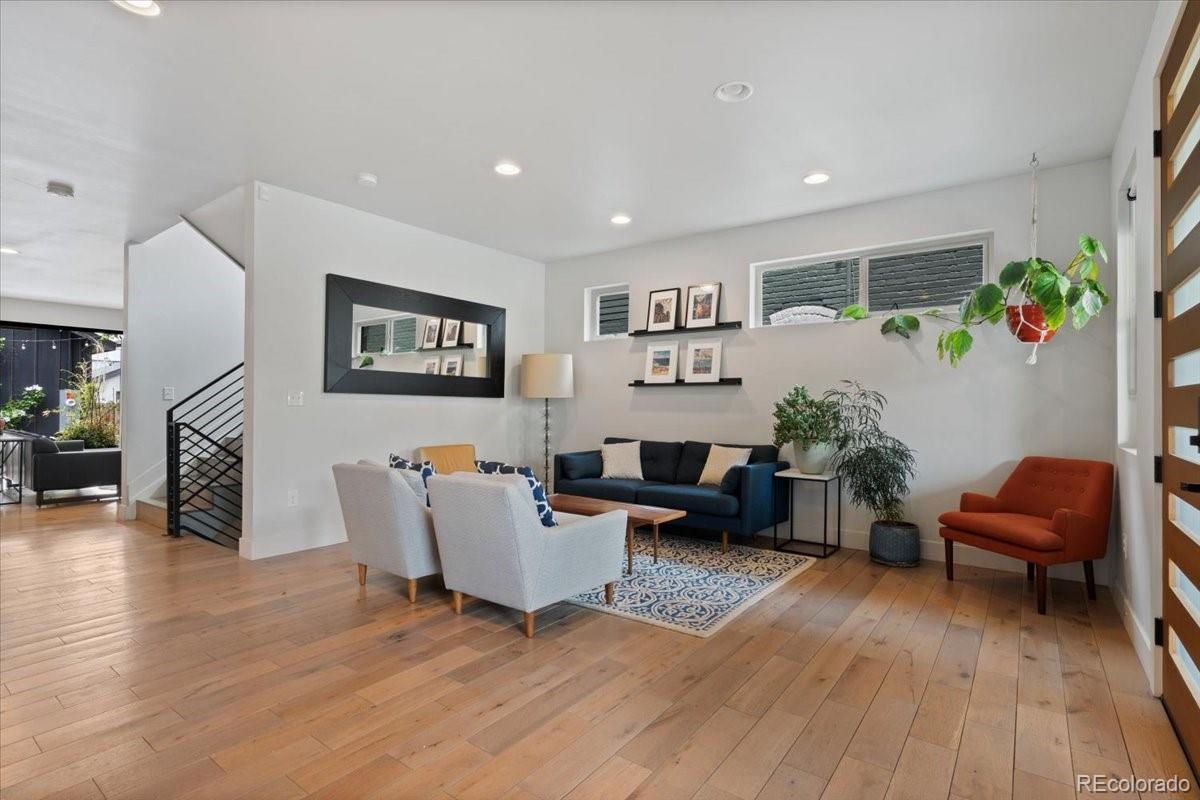 MLS Image #5 for 2533 n emerson street,denver, Colorado